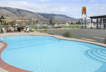 Hotel, Super 8 by Wyndham Kamloops East