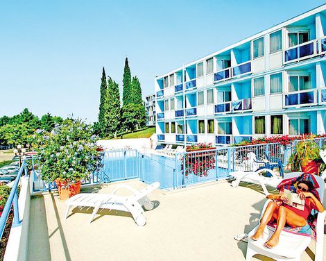 Hotel Plavi Plava Laguna-1