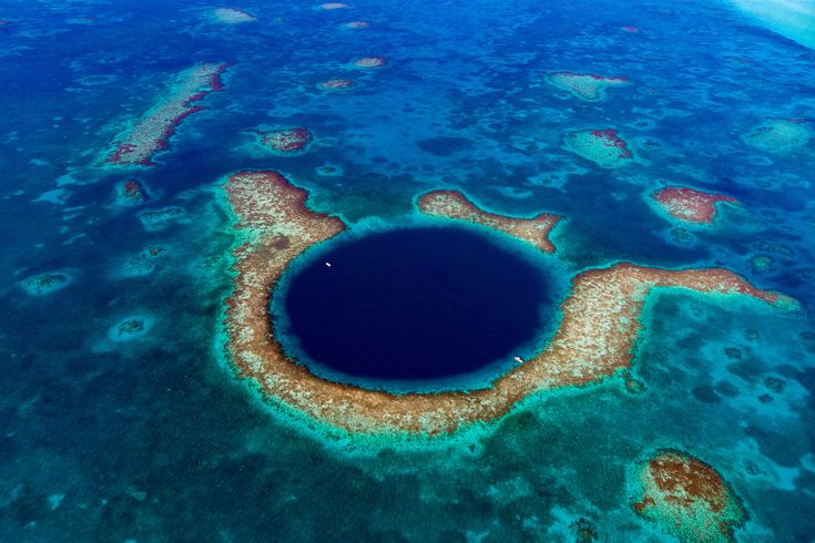 Blue Hole Belize am Light House Reef