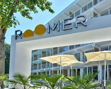 ibis Styles Golden Sands Roomer Hotel-2