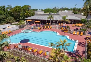 Hotel, La Quinta Inn & Suites by Wyndham Ft. Myers-Sanibel Gateway