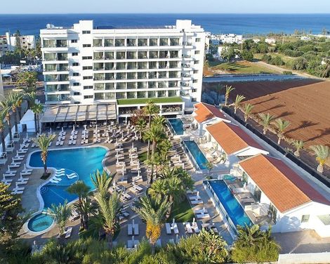 Bohemian Gardens Hotel-0