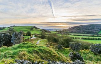Grüne Landschaft in Irland