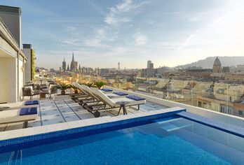 Hotel, H10 Cubik