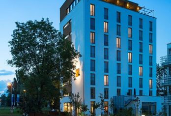 Hotel, Hotel K99