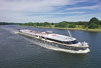 Kreuzfahrtschiff, MS Sans Souci