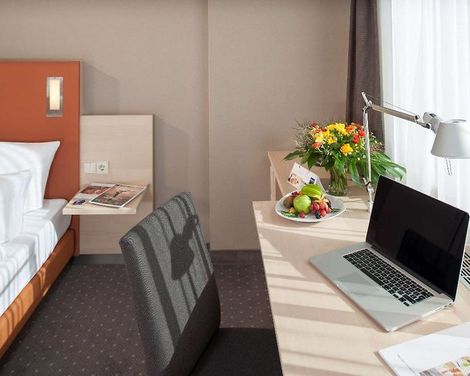 Hotel Essential by Dorint Berlin-Adlershof-4