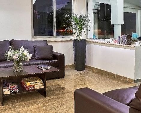 Mikes Kanarium City Hotel-3