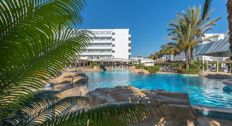 Tasia Maris Beach Hotel & Spa