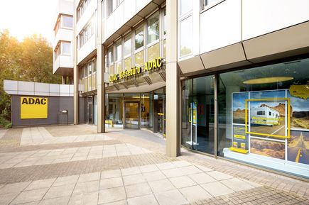 ADAC Reisebüro Aussenansicht