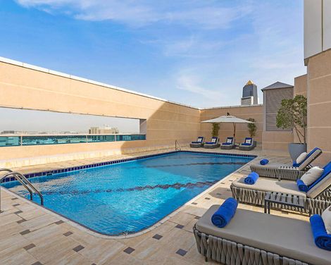 Mövenpick Hotel & Apartments Bur Dubai-1