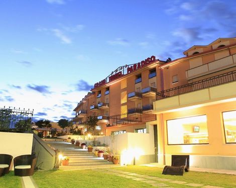 Grand Hotel Paradiso-0