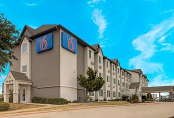 Hotel, Motel 6 Fort Worth - Burleson