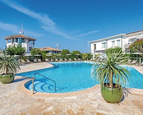 Best Western Plus Hôtel La Marina-3