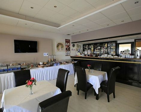 Kyparissia Beach Hotel-2