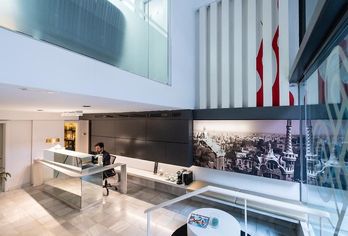 Hotel, Atenea Rekord Suites