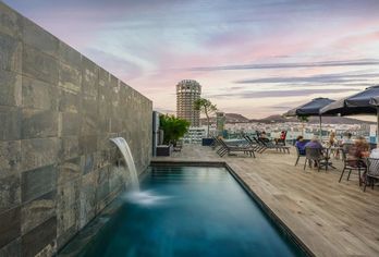 Hotel LIVVO Lumm