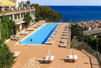 Hotel, Hotel Antares