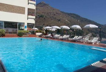 Hotel, Bay Palace