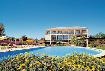 Hotel, Luzmar Villas