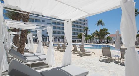 Bohemian Gardens Hotel