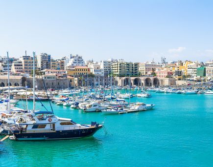 Blick auf Hafen von Kreta