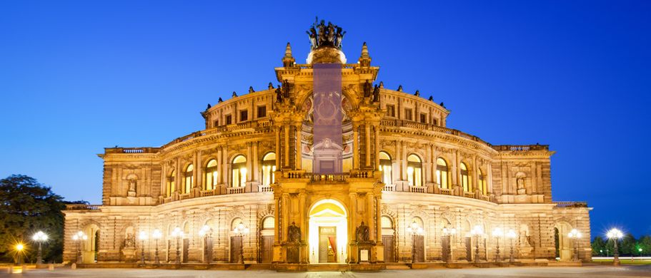 Weltberühmt und mitten in der Altstadt: die Semperoper