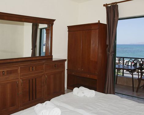 Diogenis Blue Palace Hotel-0
