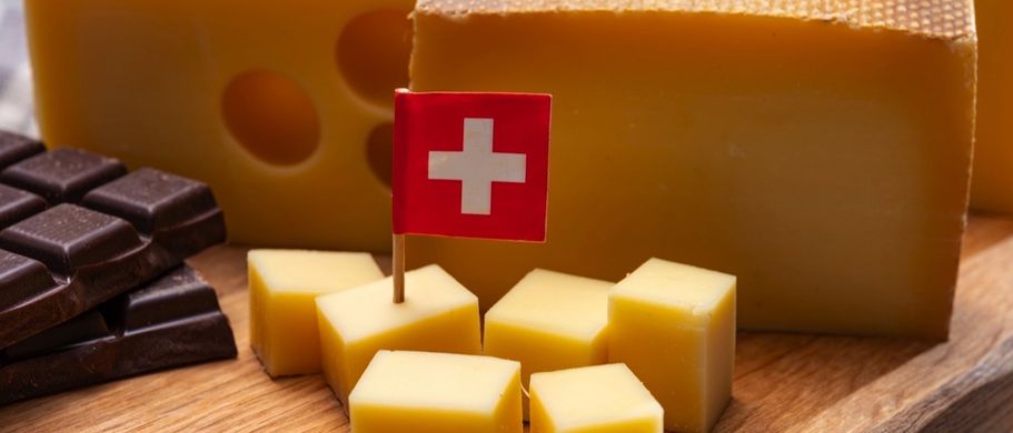 Schweizer Emmentaler und Schokolande