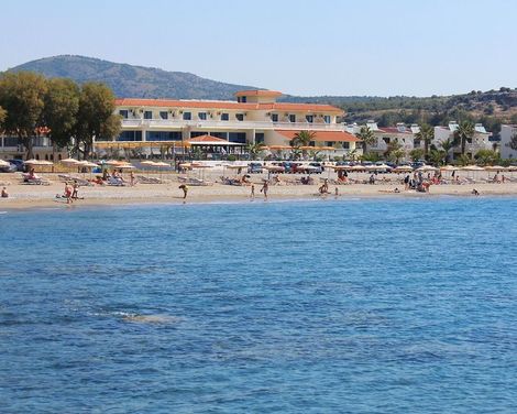 Kamari Plus Hotels-1