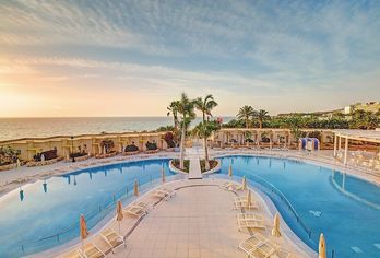 Hotel, SBH Monica Beach Resort