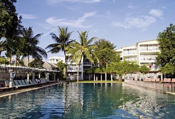 Hotel, Chom View Hotel