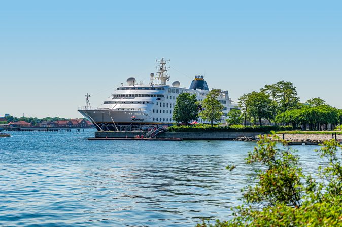 MS Hamburg