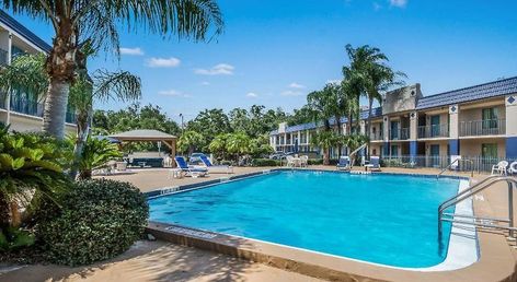 Clarion Inn & Suites