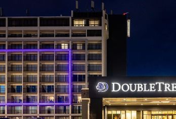 DoubleTree by Hilton Calgary North