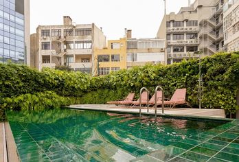 Hotel, Luster Hotel