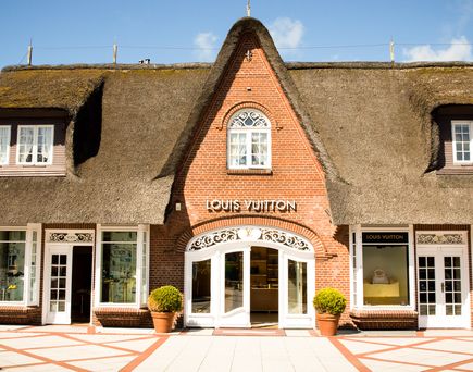 Shopping auf Sylt: Boutique im reetgedeckten Haus