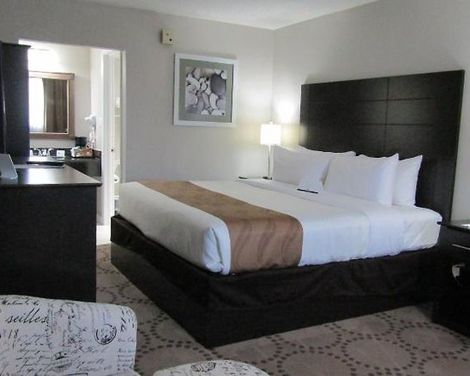 Quality Inn & Suites Kissimmee by The Lake-3