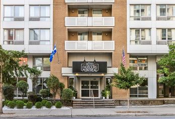 Hotel, Hotel Faubourg Montreal
