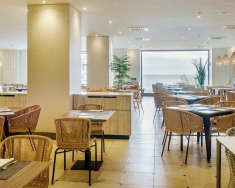 Hotel ILUNION Fuengirola-1