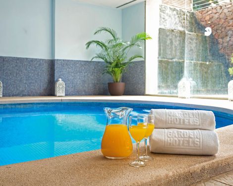 Tropic Garden Hotel & Apartments-2