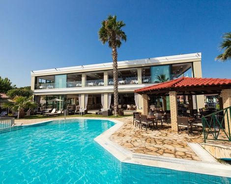 Robolla Beach Apart Hotel-4