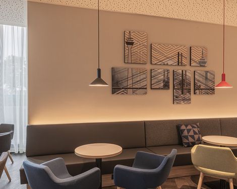 Holiday Inn Express Dusseldorf - Hauptbahnhof-3
