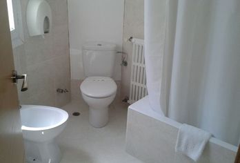 Hotel, Hotel Amic Colon