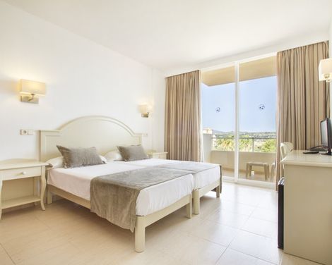 Hotel Garbí Cala Millor-4
