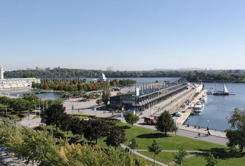 Hotel, Auberge du Vieux Port