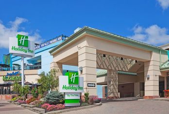 Hotel, Holiday Inn Niagara Falls - By The Falls