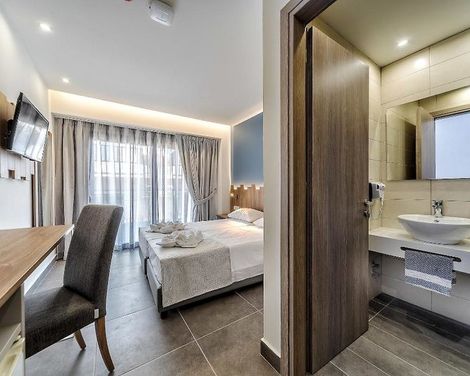 Pollis Hotel-4