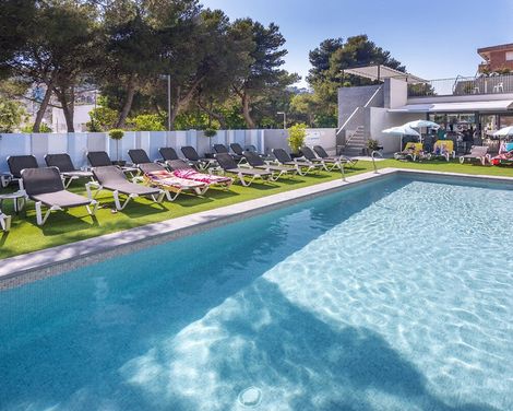 Hotel GHT Sa Riera-1