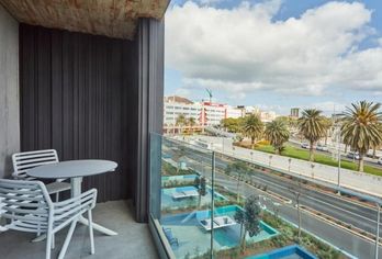 Hotel, Silken Atlantis Suites